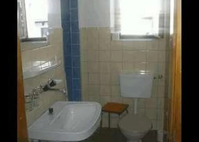 Appartement 'cad Mate 2' Mit Bergblick By Interhome